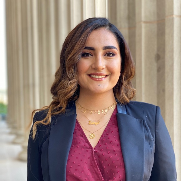 Meet your Posher, Lanya - Picture 1 of 1